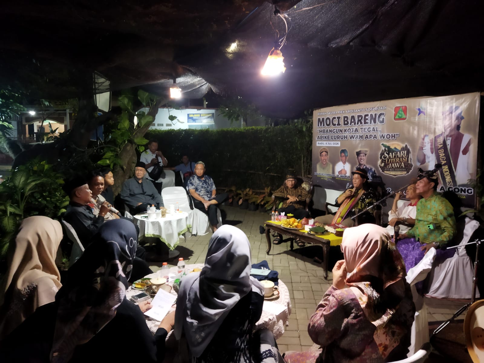 Menakar Peradaban: Antara Silau Kemegahan ”Wah” dan Bobot Hasil ”Woh”