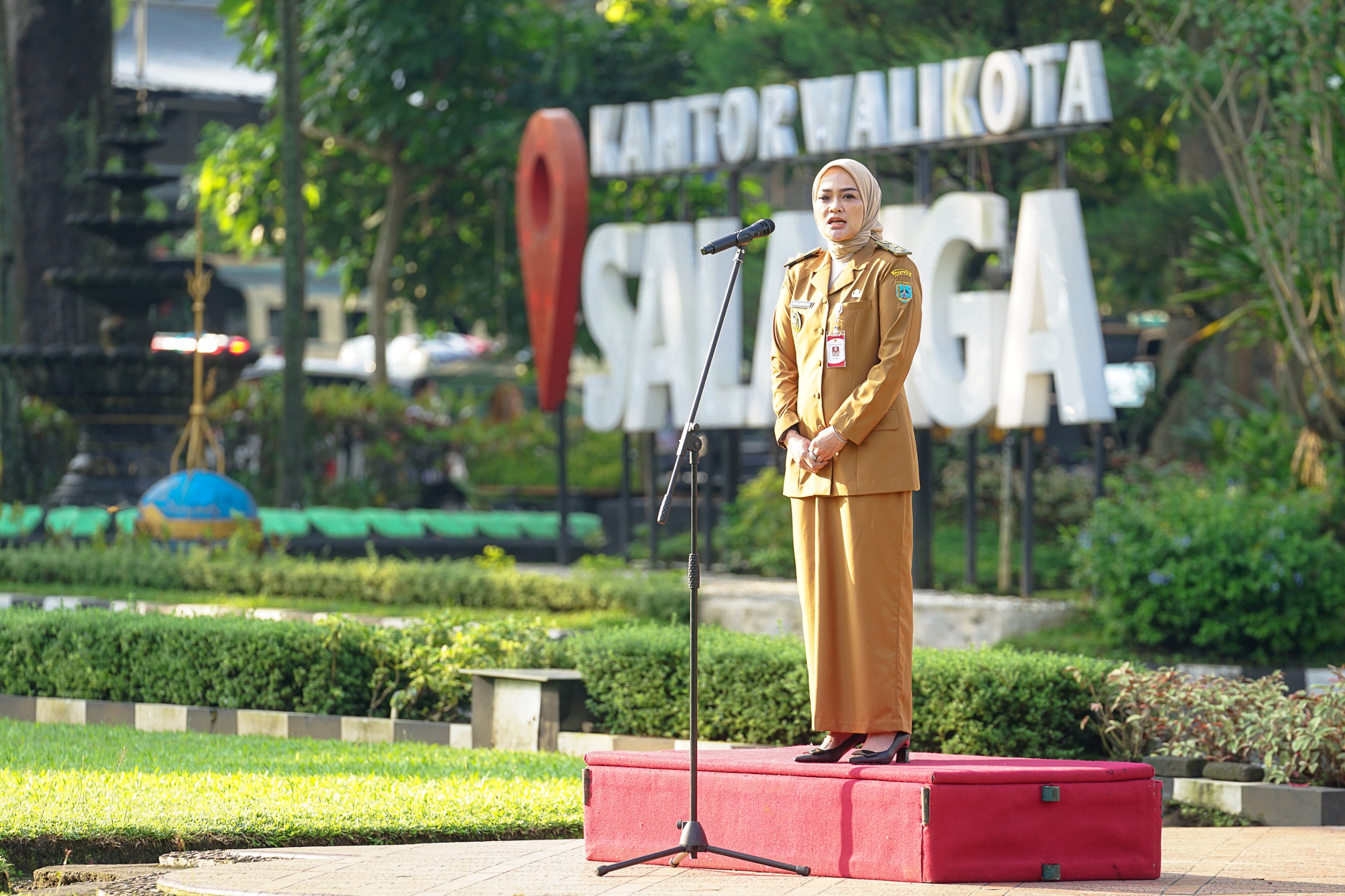 Wawali Nina Agustin Ingatkan ASN Salatiga Tidak Cepat Puas