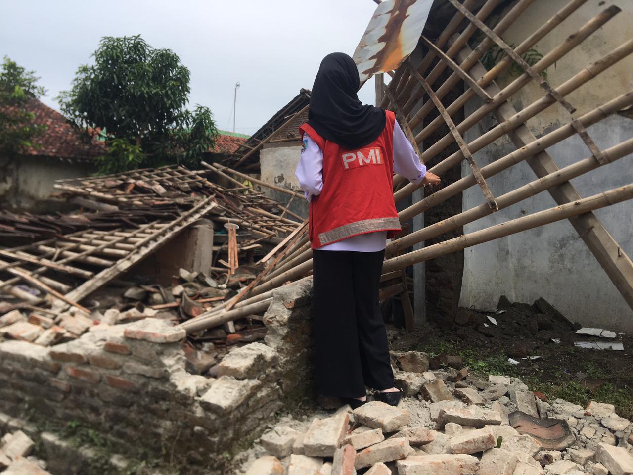 Diterjang Angin Kencang, Dua Rumah Warga Tegal Rusak Berat