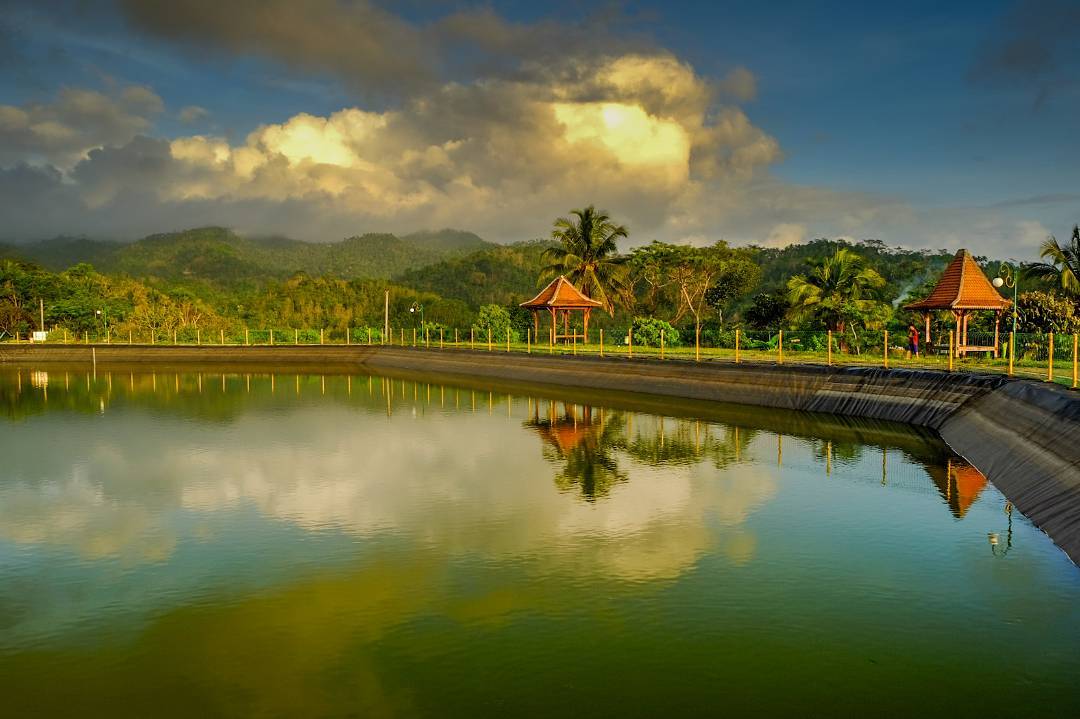 Wisata Embung Banjaroya: Pesona Indah dari Waduk Buatan yang Ada di Yogyakarta