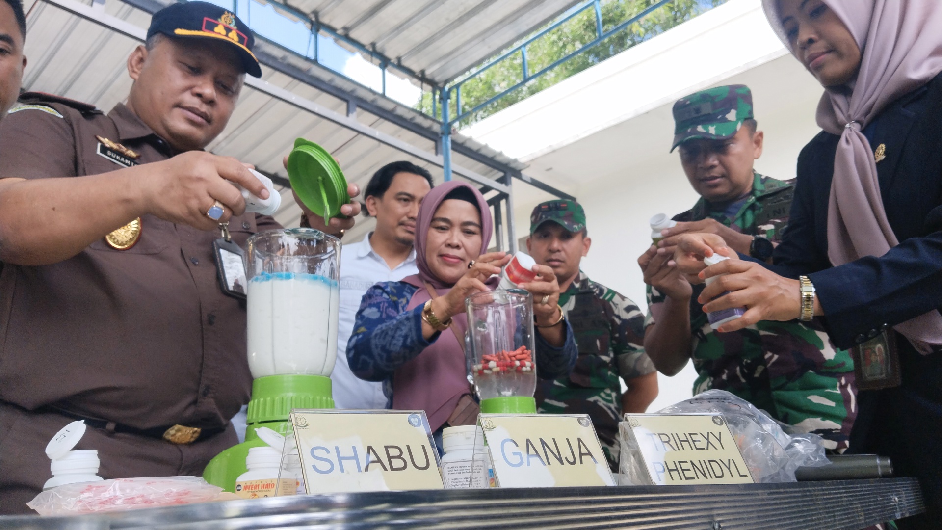 Dari 26 Perkara, Kejari Salatiga Musnahkan Tembakau Gorilla, Ganja Hingga Bahan Peledak