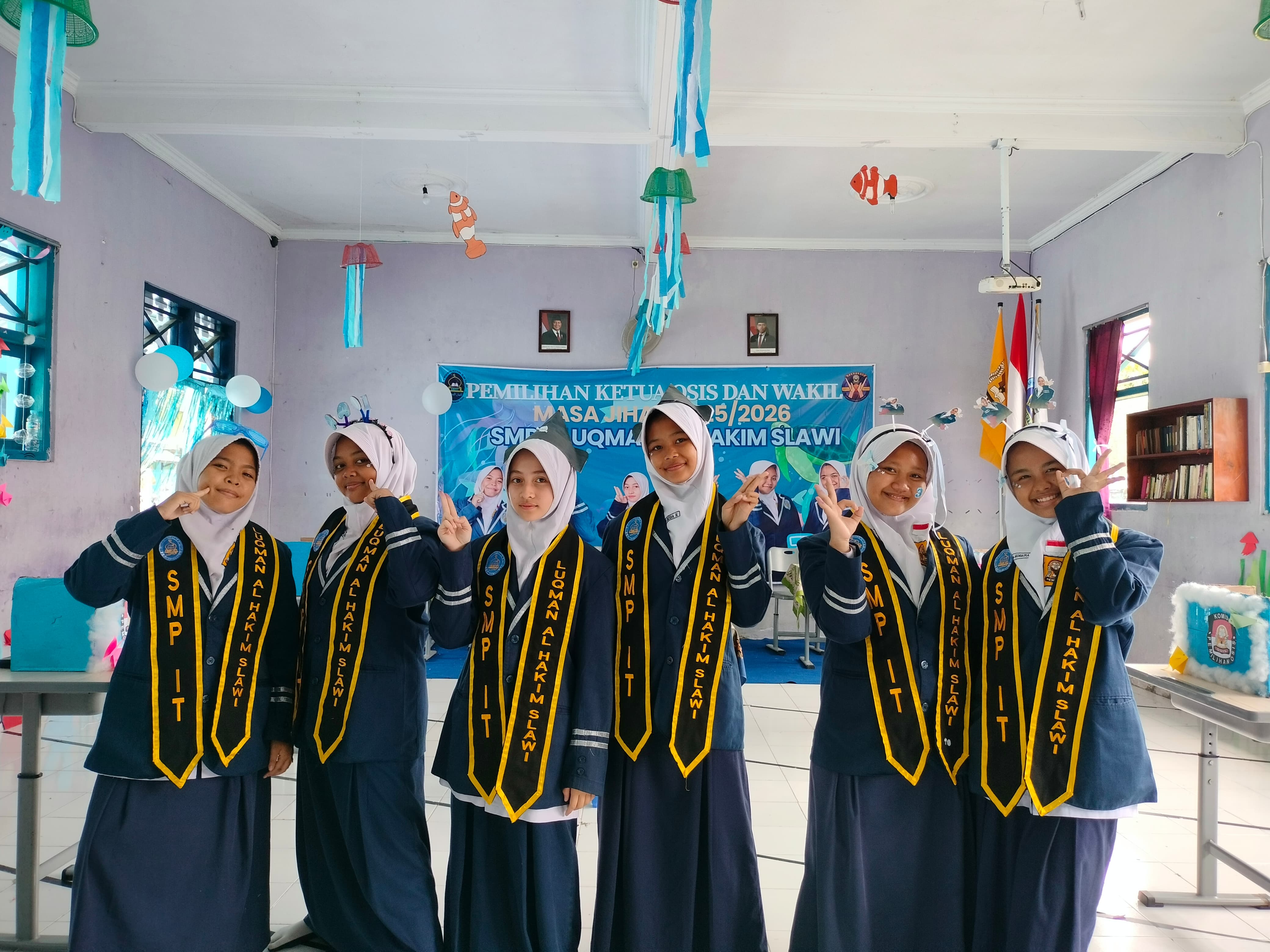 SMP IT Luqman Al Hakim Slawi Adakan Pemilihan Ketua OSIS 