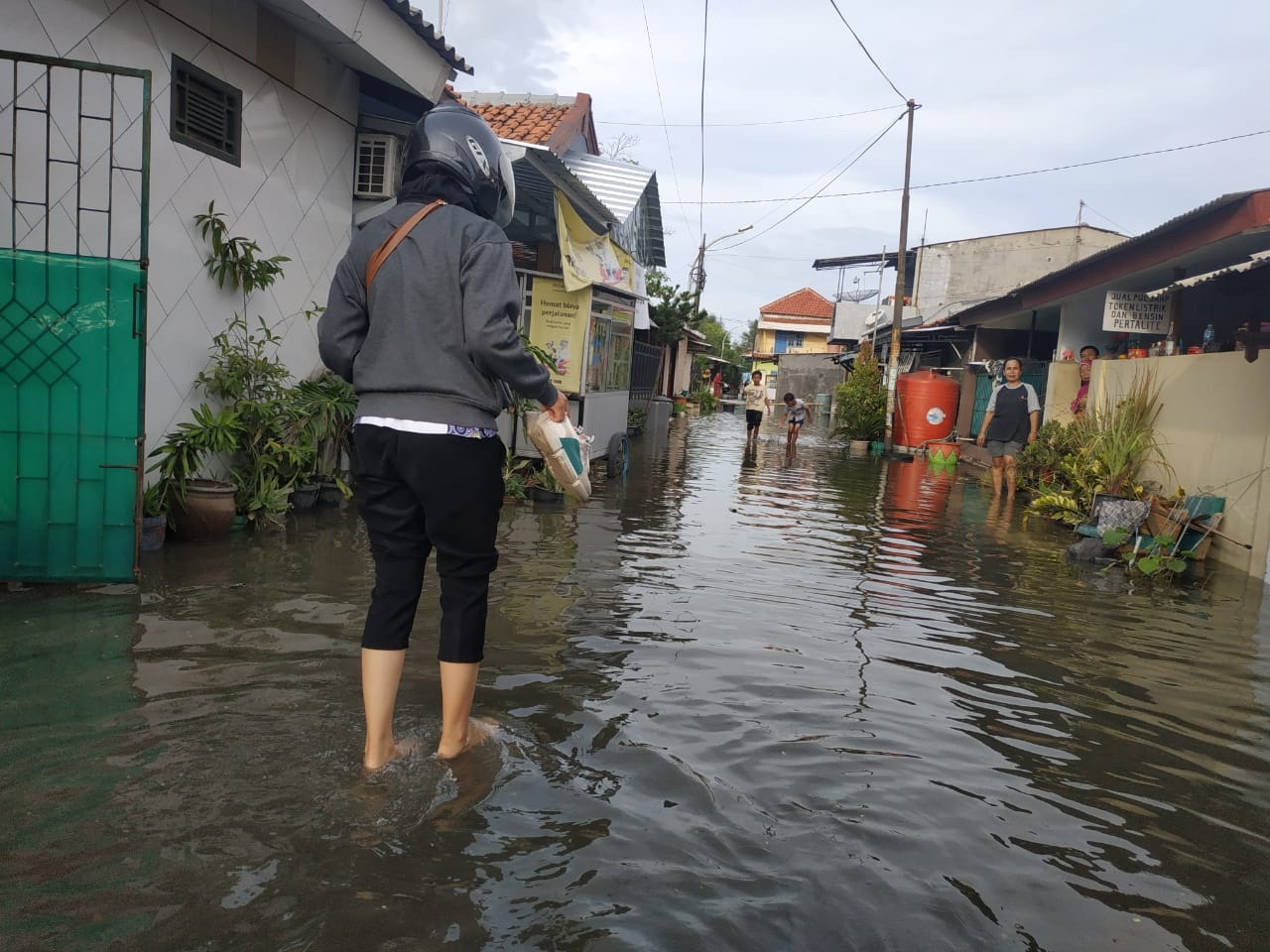 Warga Pesisir Tagih Penanganan Rob, Pemkot Tegal Jangan Janji-janji Saja