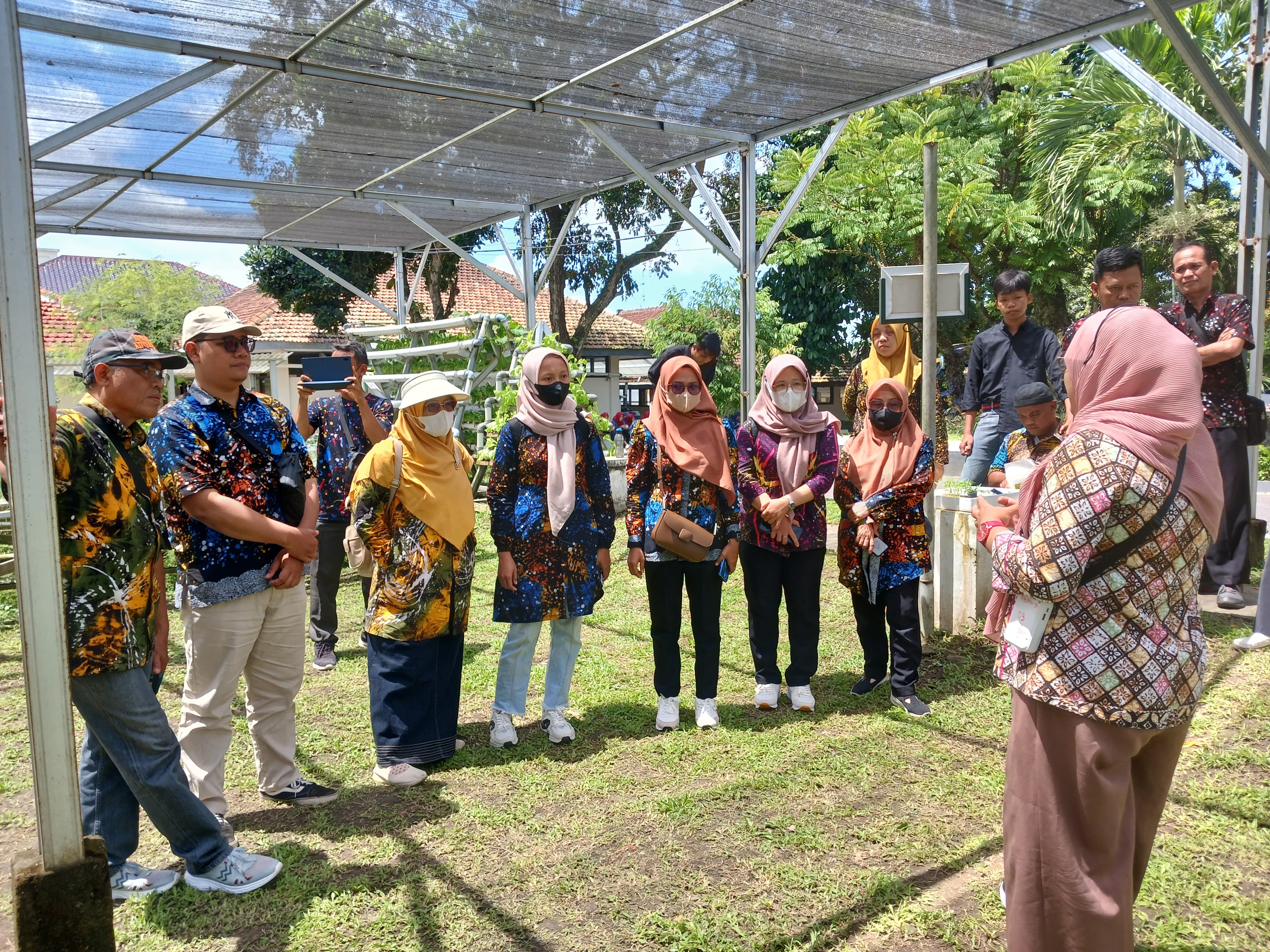 KKG  Ahmad Yani Balapulang Kabupaten Tegal Studi Banding ke BBPPMDDTT 