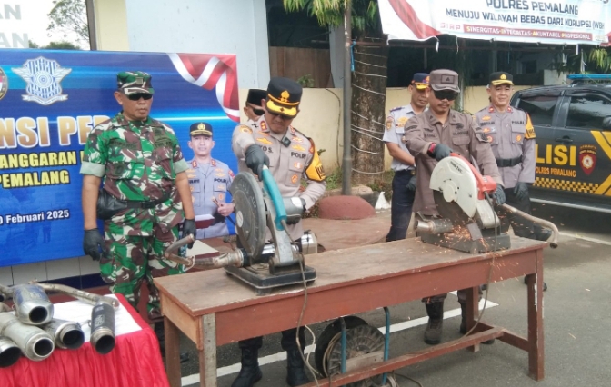 Polres Pemalang Musnahkan Ribuan Knalpot Brong