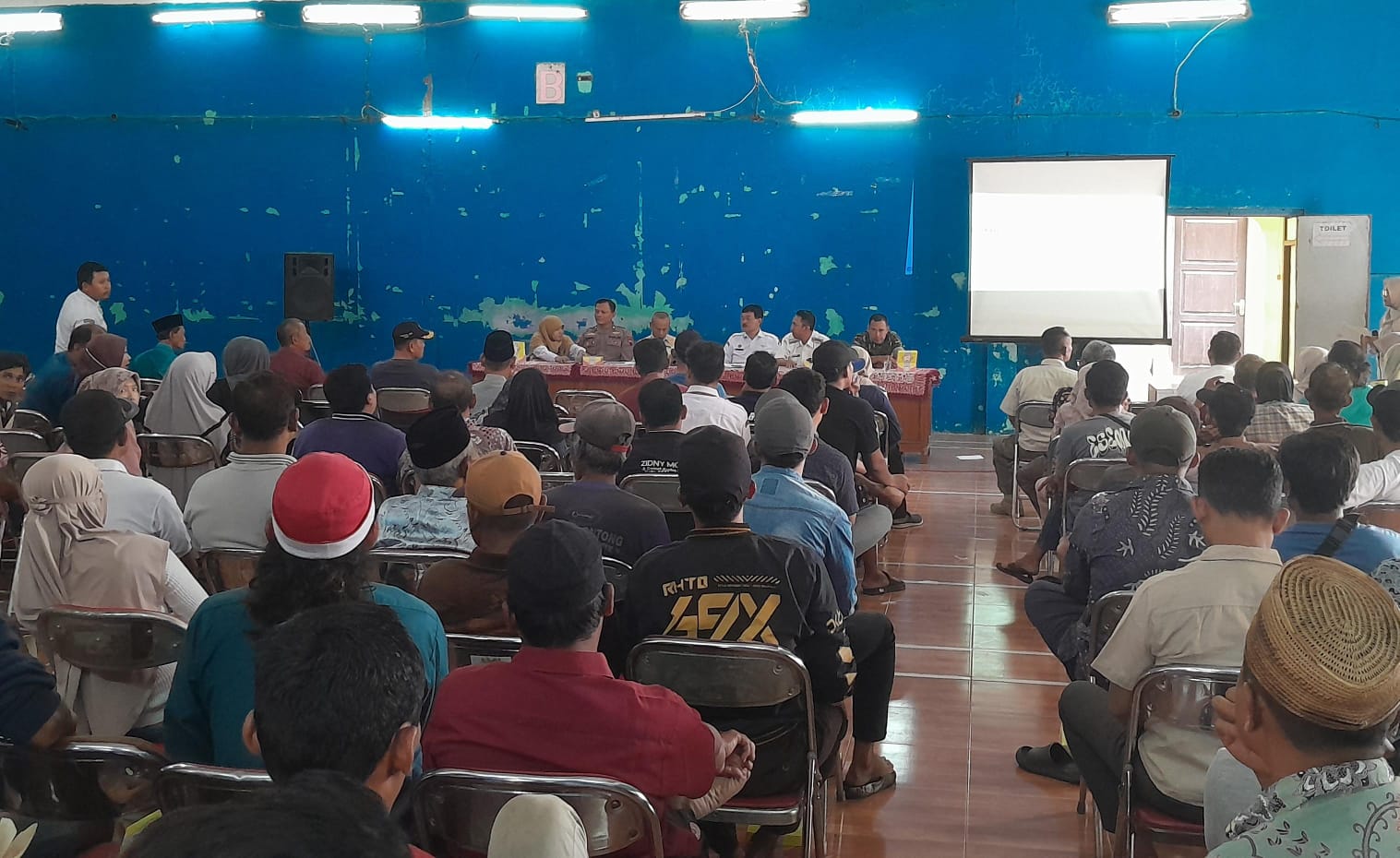 227 Bangunan di Bantaran Sungai Karangmlati Demak Ditertibkan, Pedagang Minta Solusi