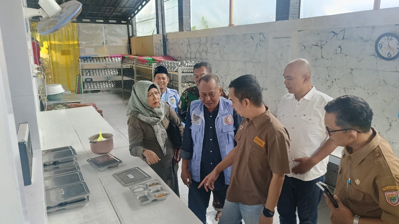 Sidak Dapur MBG, Pimpinan DPRD Batang Minta Ada Menu Ikan Laut