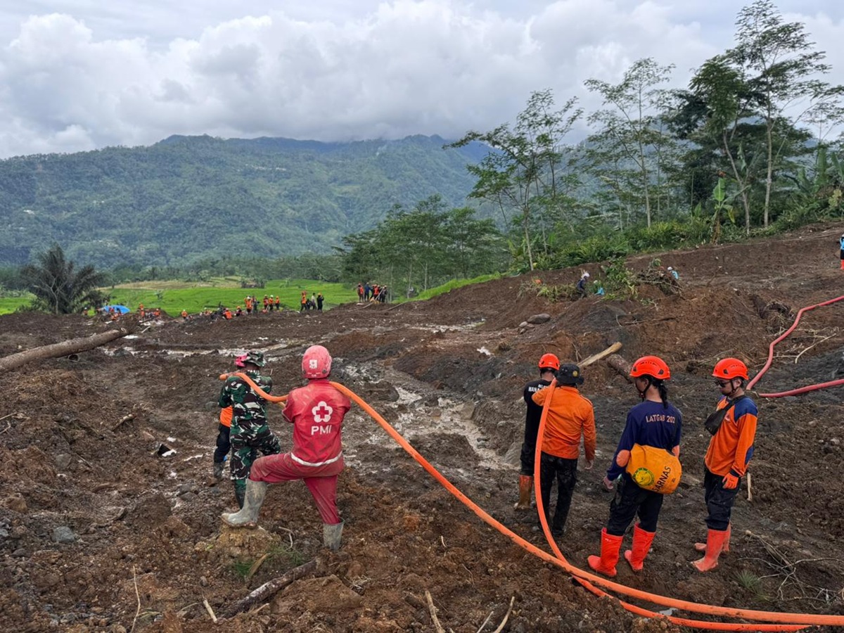 PMI Kabupaten Tegal Kerahkan Tim BKO Longsor Banjarnegara