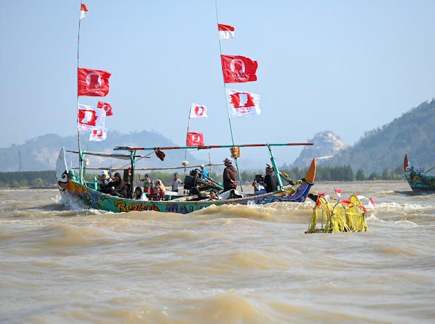 Larung Sukerto di Laut Jawa, Nelayan Tradisional Desa Puncel Kabupaten Pati Nyatakan Dukungan ke  Ganjar