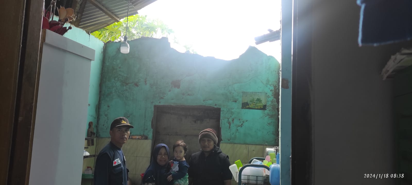 Rumah Warga Desa Bumijawa Kabupaten Tegal Rusak Diterjang Angin Kencang