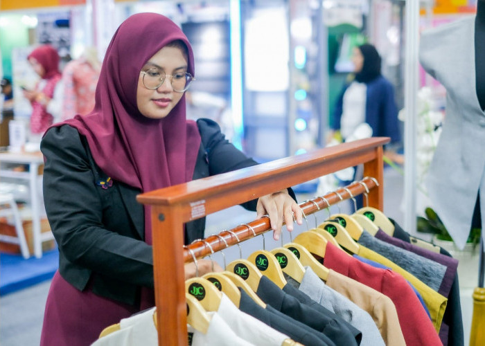 LinkUMKM BRI Dorong JJC Rumah Jahit Kembangkan Fesyen Wastra Eksklusif
