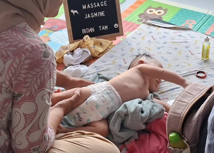 Usai Mudik Lebaran, Pijat Bayi Mulai Ramai Pesanan