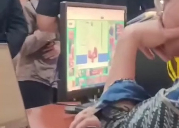 Viral Petugas Dukcapil Semarang Buka Game, Ini Penjelasan Resminya