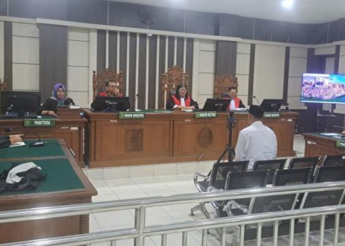 Terbukti Korupsi APBDes Saat Menjabat, Kades Cangkring Divonis Setahun Penjara