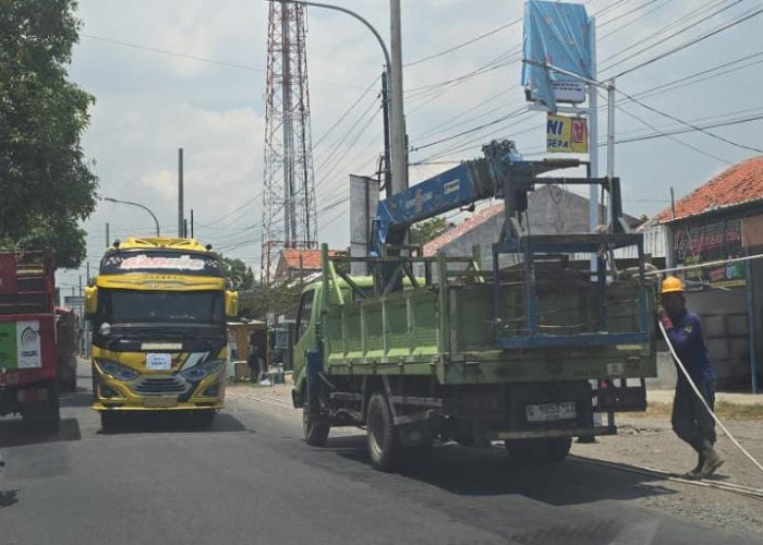 DPRD Kabupaten Tegal Sentil Proyek PJU di Munjungagung-Bogares