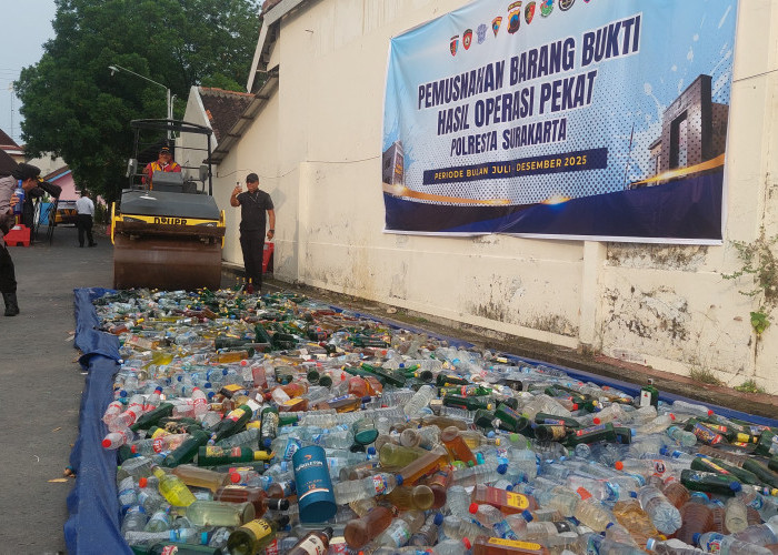 Operasi Pekat 2025, Polresta Solo Musnahkan 1.647 Liter Ciu