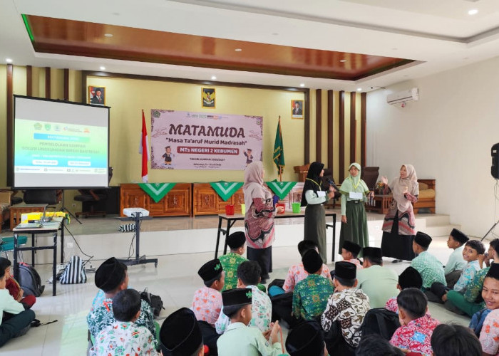 Pilah Sampah Warnai MATAMUDA MTs N 2 Kebumen