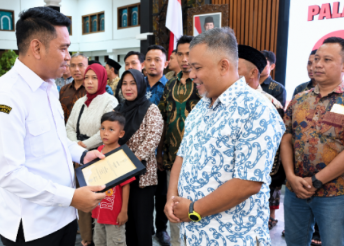 Sebagai Bentuk Apresiasi, Pendonor Darah Sukarela Terima Penghargaan PMI Pemalang