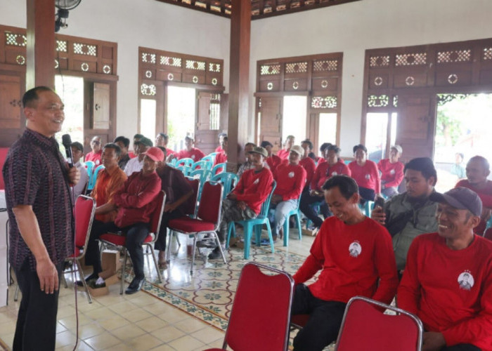 Ketua DPRD Jateng Minta Relawan Jogo Kali Rawat 1.500 Pohon di Karanganyar