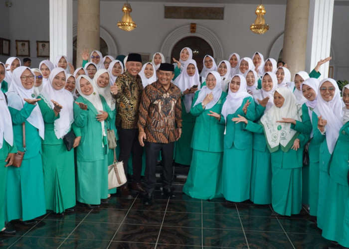 Gubernur Jateng Ahmad Lutfi Hadiri HBH Fatayat Jateng di Kota Tegal
