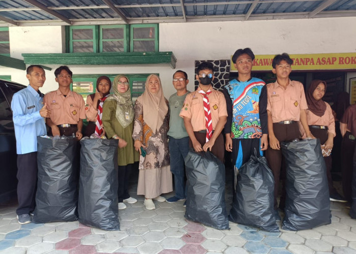 SMP Negeri 10 Kota Tegal Luncurkan Bank Sampah