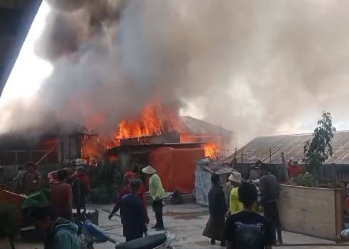 11 Rumah di Wonosobo Ludes Terbakar, Satu Warga Terluka 