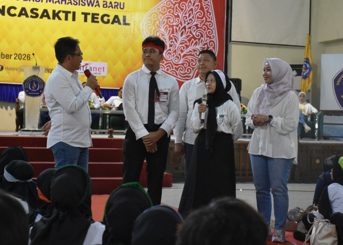 Gaya Kampus Tanpa Jarak! Rektor UPS Tegal Turun Panggung, Cairkan Suasana PKKMB 2026