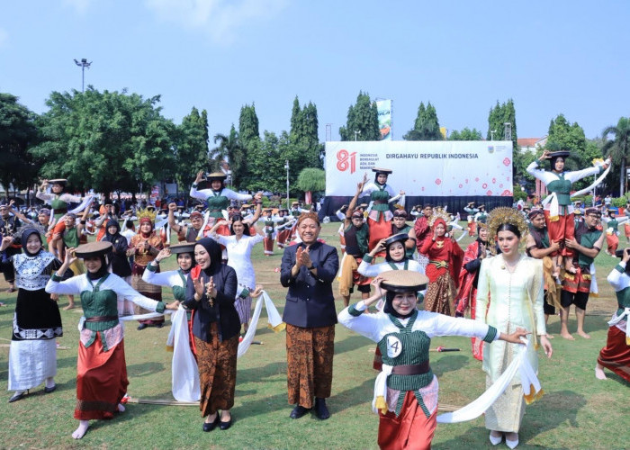 238 Penari dan 8 Pelajar Disabilitas Semarakkan HUT ke-81 RI di Kudus 