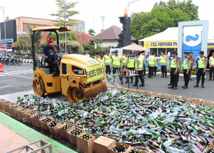 Perda Miras Terkesan Mandul, Polres Kudus Razia Ribuan Minuman Keras 