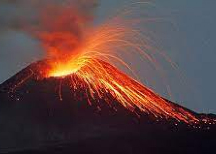 Gunung  Merapi Mengalami 42 Kali Gempa Guguran, kini Status Naik Level III atau Siaga!