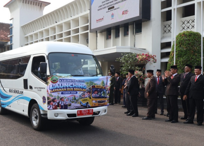 Bebas Ongkos dan Lebih Aman, Bupati Blora Luncurkan Bus Sekolah Gratis untuk Pelajar