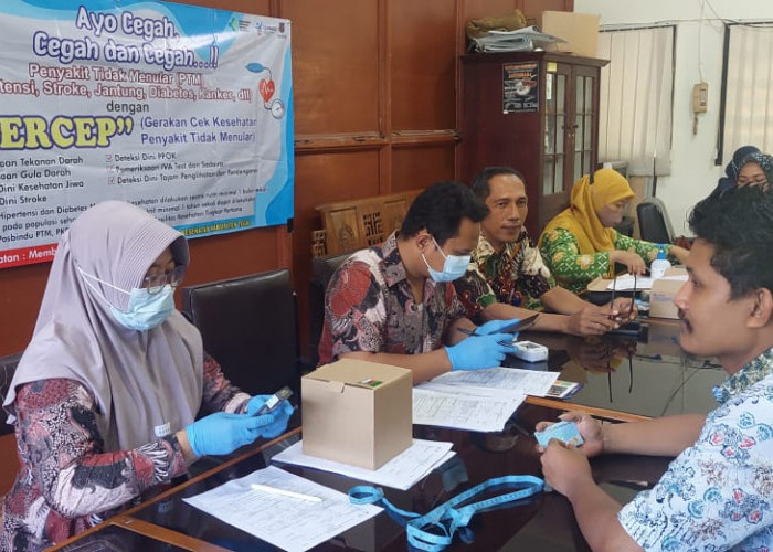 ASN dan Karyawan Sekretariat DPRD Kabupaten Tegal Diperiksa Kesehatannya