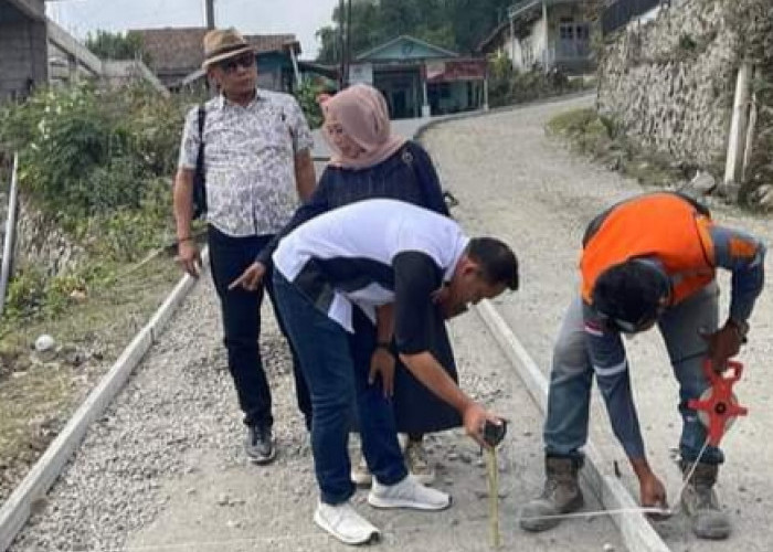 Komisi III Sidak Perbaikan Jalan Kretek-Kaligua, Tekankan Tepat Waktu dan Tepat Mutu 