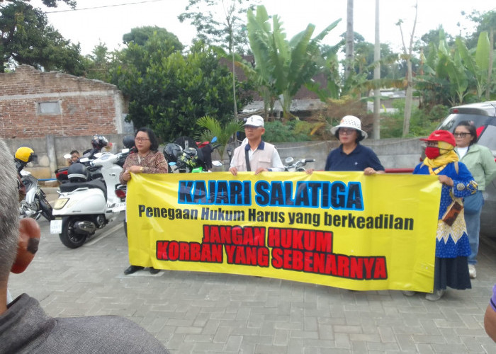 Puluhan Korban Koperasi BLN Geruduk Kejari Salatiga, Tuntutan Letkol Purnawirawan TNI AD Tidak Jadi Tersangka 