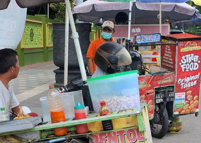 Program Makan Siang Gratis, PKL Depan Sekolah di Sragen Mulai Cemas