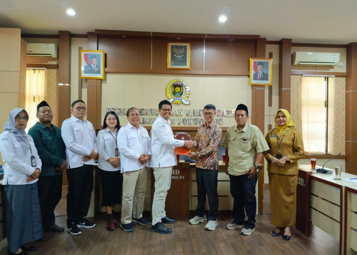 KPU Purworejo Serahkan Hasil Verifikasi PAW Anggota DPRD dari Golkar