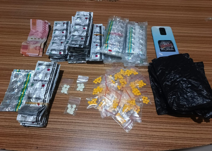 Polres Pemalang Gagalkan Peredaran Ribuan Obat Keras, Tersangka Pengedar Diamankan di Belik