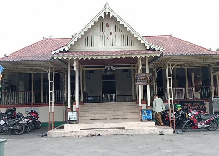 Masjid Tua Ciptomulyo Pengging Banyudono, Dibangun Masa Pemerintahan Paku Buwono X, Arah Kiblat ke Barat Daya