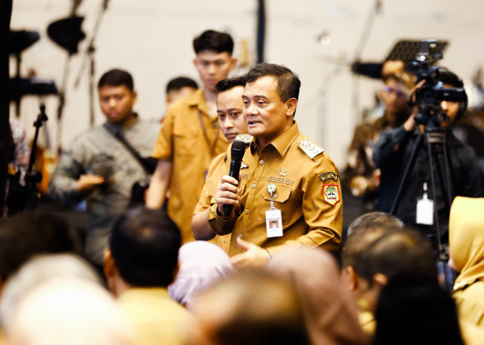 Di Sekolah Antikorupsi, Gubernur Jateng Ahmad Luthfi Minta Kades Jadi Problem Solver Masyarakat 