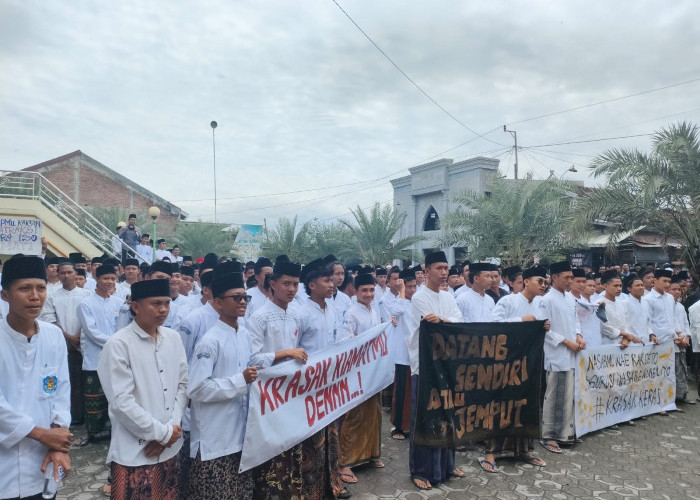 Marwah Guru Dihina, Ribuan Santri Demak Gelar Aksi Solidaritas