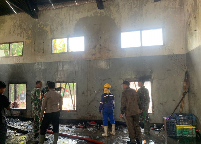 Gudang DPUTR Pati Ludes Terbakar Akibat Pembakaran Sampah, Kerugian Rp15 Juta