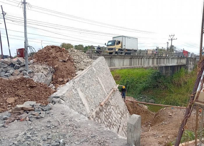 Jembatan Sembir Kebumen Dibuat Lebih Landai, Proyek Perbaikan Sudah 50 Persen