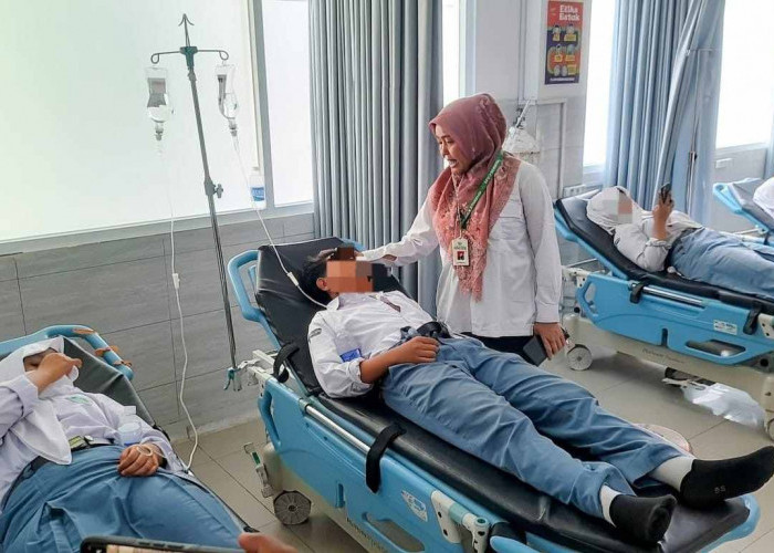 Terjadi Lagi!!, 271 Siswa MAN 2 Rembang Terdampak Dugaan Keracunan MBG, 26 Dilarikan ke Puskesmas