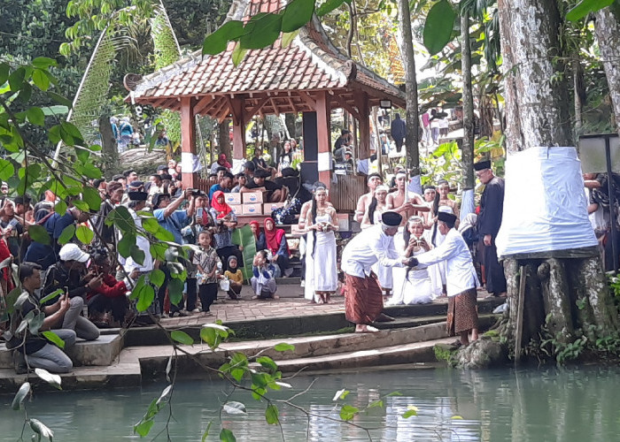 Eka dari Lampung Terpesona Nyadran Kali Kandri Semarang: Guyub, Sakral, dan Penuh Makna