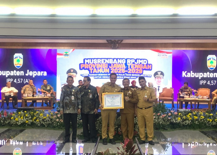 Wujudkan Layanan Publik Prima, Tiga OPD Jepara Diganjar Penghargaan KemenpanRB