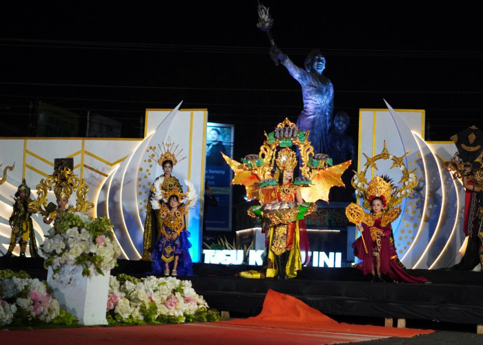JARC 2026 Gemparkan Jepara, Parade Busana Budaya Pukau Ribuan Warga Bumi Kartini
