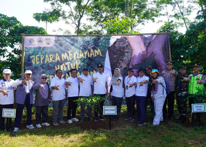 Canangkan Program Jepara Menanam, Targetkan 3,2 Juta Pohon untuk Hijaukan Bumi Kartini