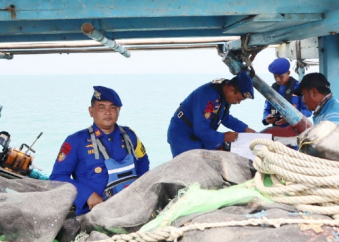 Satpolairud Polres Pemalang Imbau Nelayan Waspadai Kondisi Cuaca yang Tidak Menentu