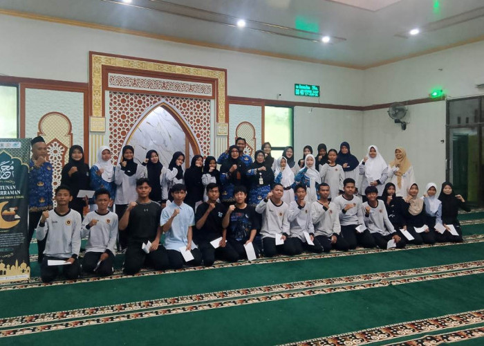 SMAN 2 Tegal Menyantuni 93 Siswa Yatim Piatu, Dana dari Donasi Guru