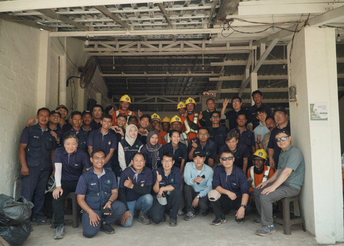 Colabs KEK Industropolis Batang-KCC Glass, Terangi Jalan hingga Kerja Bakti di Desa Kedawung